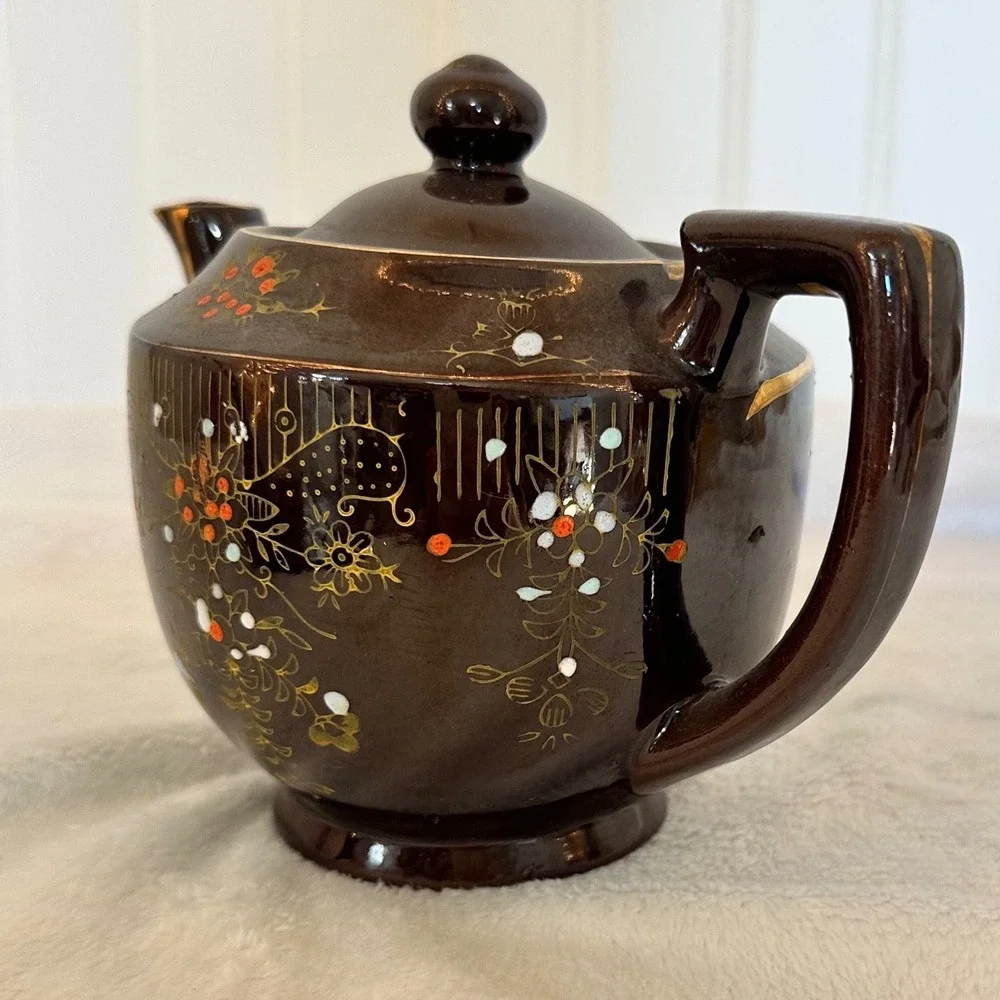 Vintage Unbranded Teapot  Small Brown Good Moriage Hand Painted Made in‎ Japan